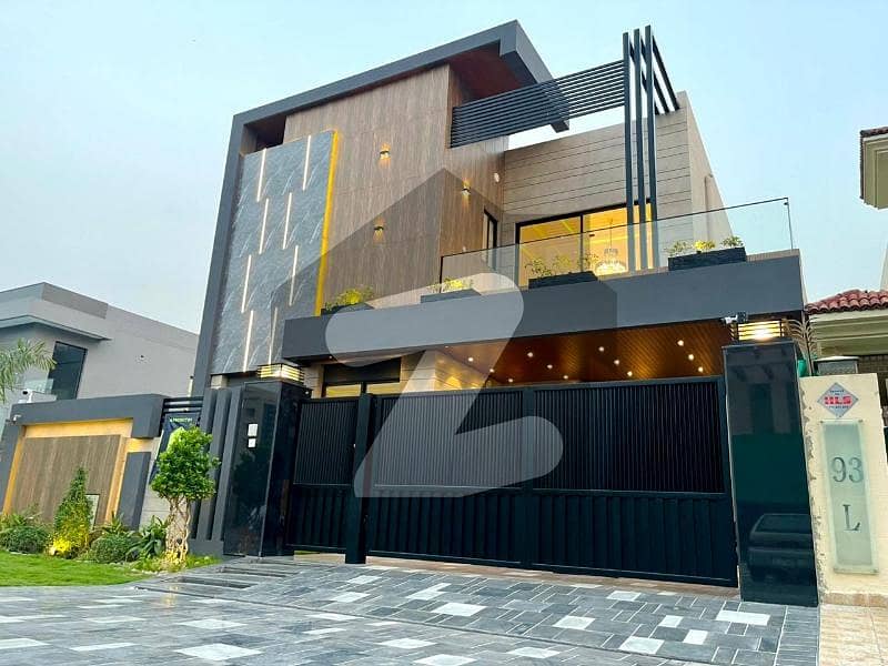10 marla house available for sale in DHA phase 5