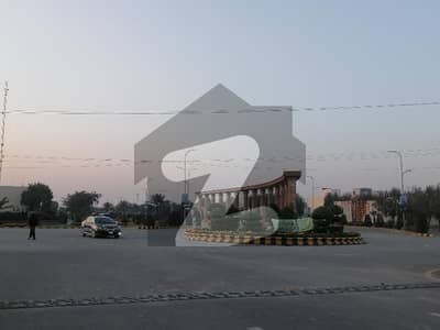 Buy A Prime Location 5 Marla Residential Plot For sale In New Lahore City - Block C
