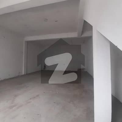 4 MARLA COMMERCIAL HALL FOR RENT ON MAQBOOL ROAD, SAMUNDARI ROAD