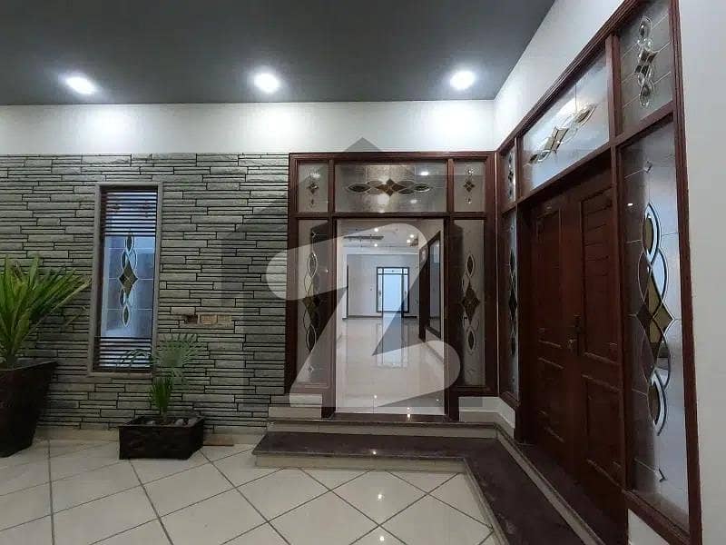 550 Square Yards Spacious House Is Available In DOHS Phase 2 For Sale
