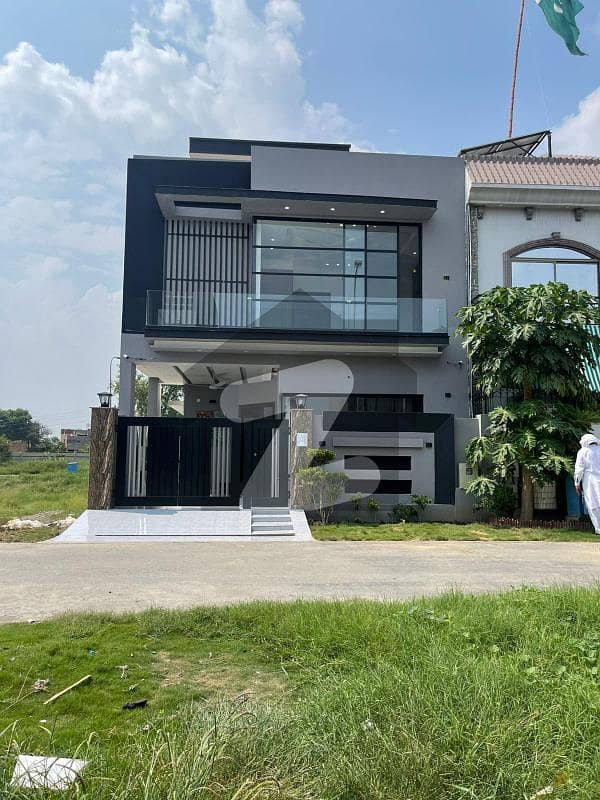 5 Marla Super Luxury Modern House for Sale in DHA 9 Town Lahore