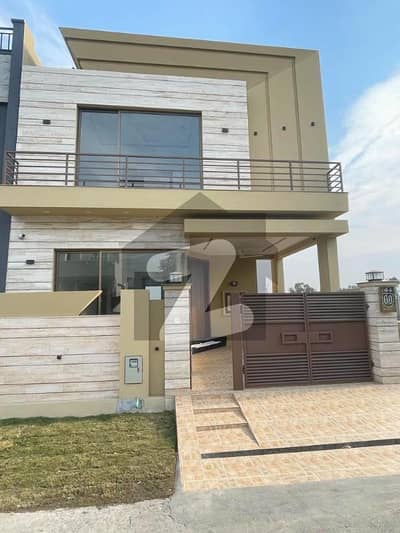 5 Marla Full House Available For Rent In DHA 9 Town Lahore