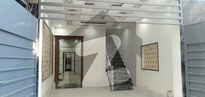 علامہ اقبال ٹاؤن ۔ نیلم بلاک علامہ اقبال ٹاؤن,لاہور میں 3 کمروں کا 3 مرلہ مکان 1.6 کروڑ میں برائے فروخت۔