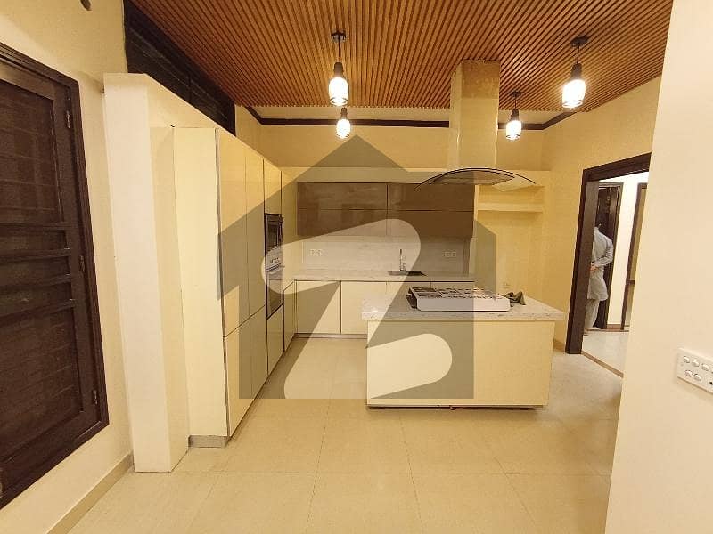 ڈی ایچ اے فیز 6 ڈی ایچ اے ڈیفینس,کراچی میں 6 کمروں کا 1 کنال مکان 13.85 کروڑ میں برائے فروخت۔
