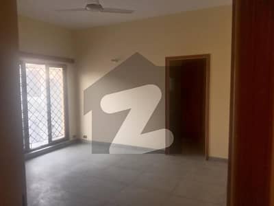1 Kanal Beautiful Upper Portion For Rent In DHA Phase 3 Block Z Lahore
