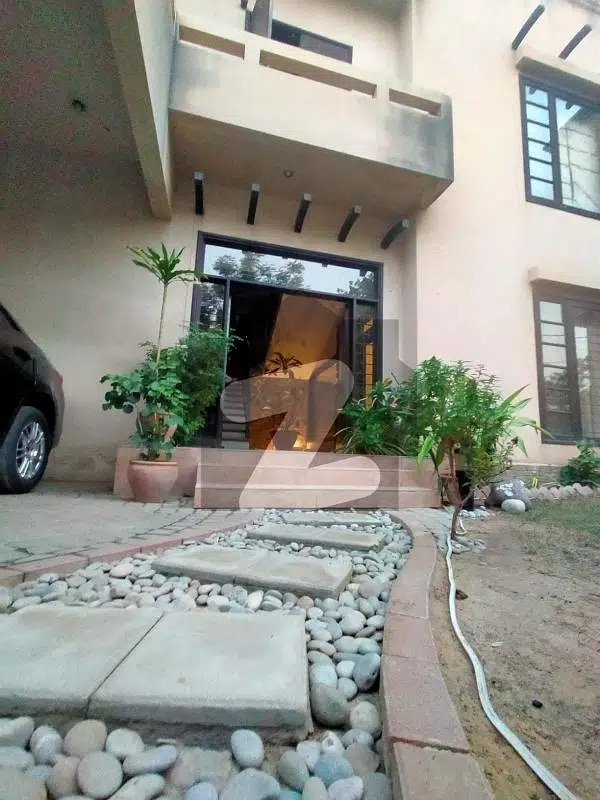 Bungalow For Sale In DHA Phase 7
