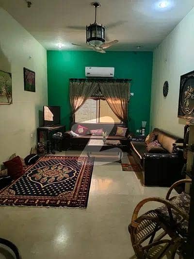گلستانِِ جوہر ۔ بلاک 3 گلستانِ جوہر,کراچی میں 5 کمروں کا 10 مرلہ مکان 4.55 کروڑ میں برائے فروخت۔