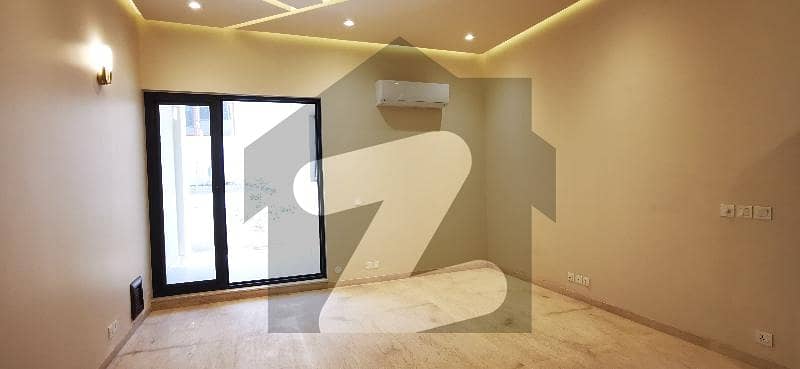 ایف ۔ 7 اسلام آباد میں 7 کمروں کا 1 کنال مکان 19.0 لاکھ میں کرایہ پر دستیاب ہے۔