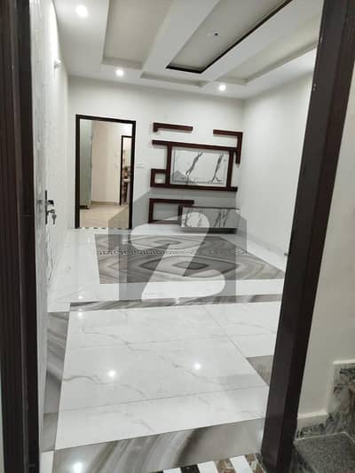 نواب پورہ مین کینال بینک روڈ,لاہور میں 3 کمروں کا 3 مرلہ مکان 1.25 کروڑ میں برائے فروخت۔