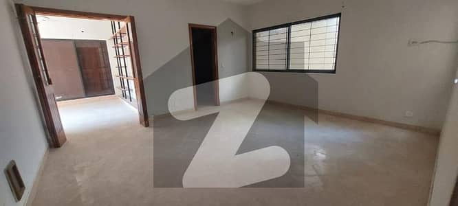 1000 Sq Yds 2+3 Bed BUNGALOW On Sale In DHA Phase-6 Karachi