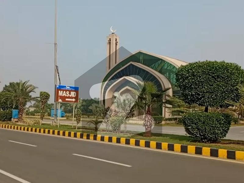 100-Feet Road 2-Kanal Plot For Sale In P Block Of Lahore Motorway City