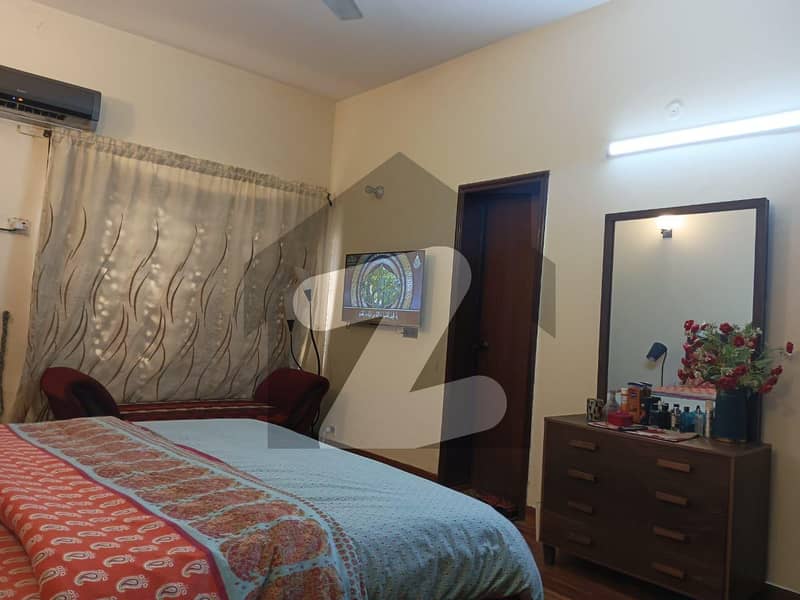ڈی ایچ اے فیز 3 ڈیفنس (ڈی ایچ اے),لاہور میں 3 کمروں کا 1 کنال مکان 1.2 لاکھ میں کرایہ پر دستیاب ہے۔