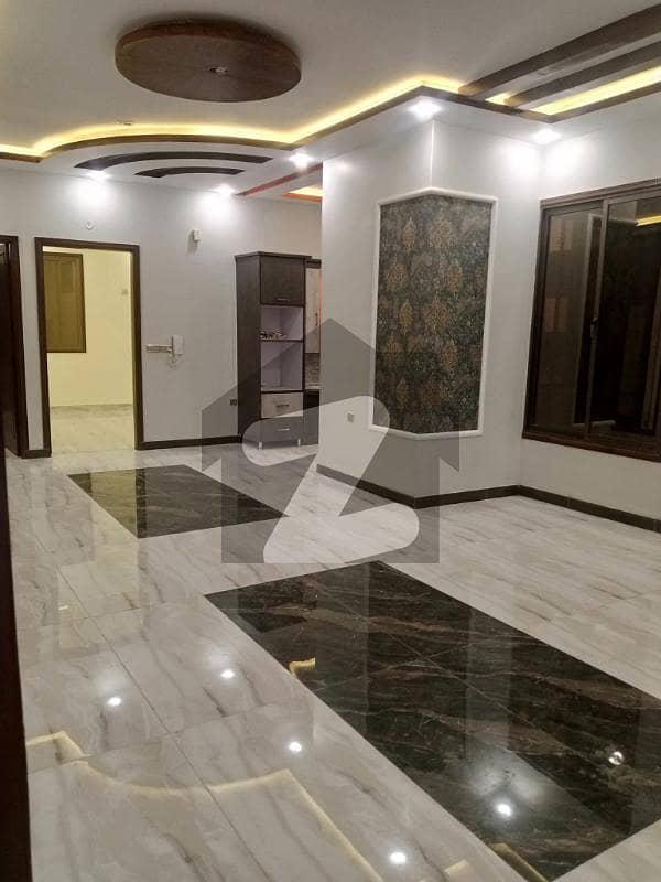 240 Sq 3 Bed Drawing Dining Lounge Portions In Gulshan E Iqbal For Sale
