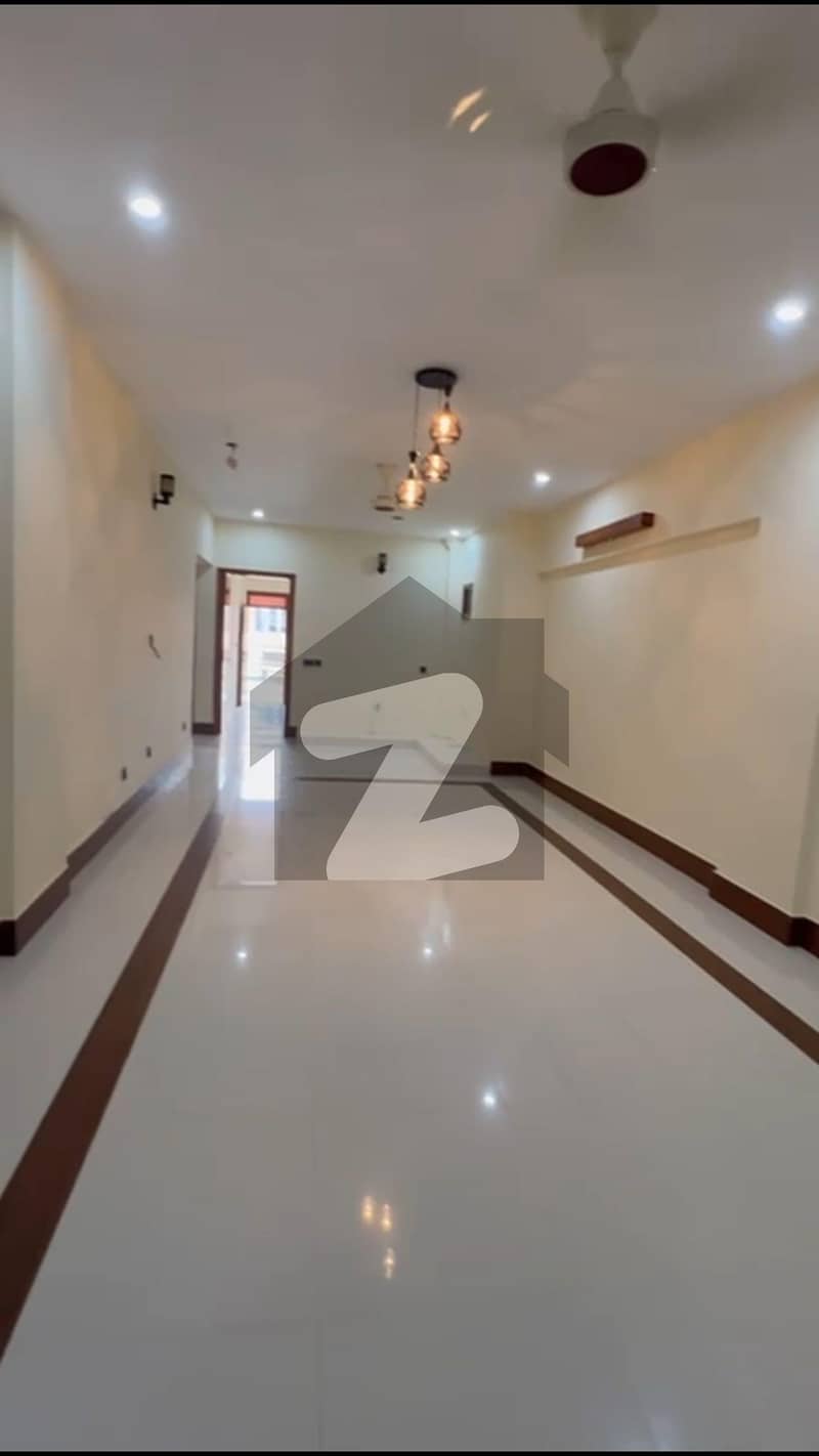 مسلم آباد سوسائٹی کراچی میں 3 کمروں کا 8 مرلہ بالائی پورشن 4.75 کروڑ میں برائے فروخت۔