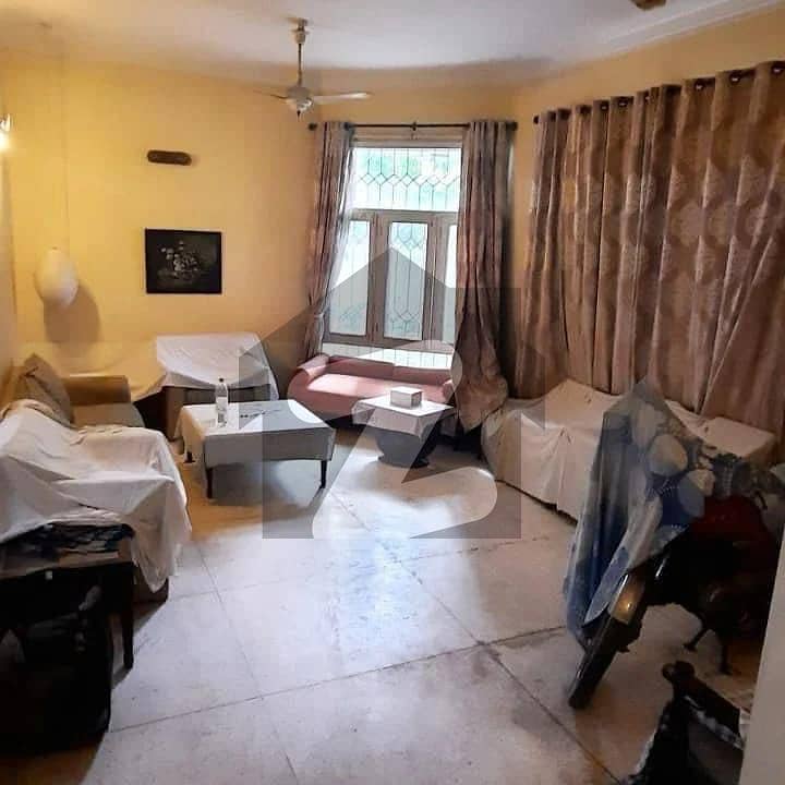ڈی ایچ اے فیز 2 ڈی ایچ اے ڈیفینس,کراچی میں 4 کمروں کا 8 مرلہ مکان 4.75 کروڑ میں برائے فروخت۔