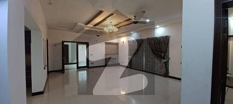 1 Kanal Lower Lock Upper Portion Is Available For Rent In Dha Phase 4