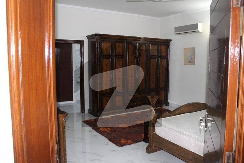 3 Kanal House Is Available In Affordable Price In Model Town - Block B