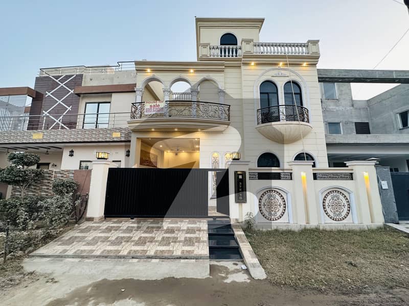 10 Marla Luxurious Home For Sale In Bankers Society A Block Lahore