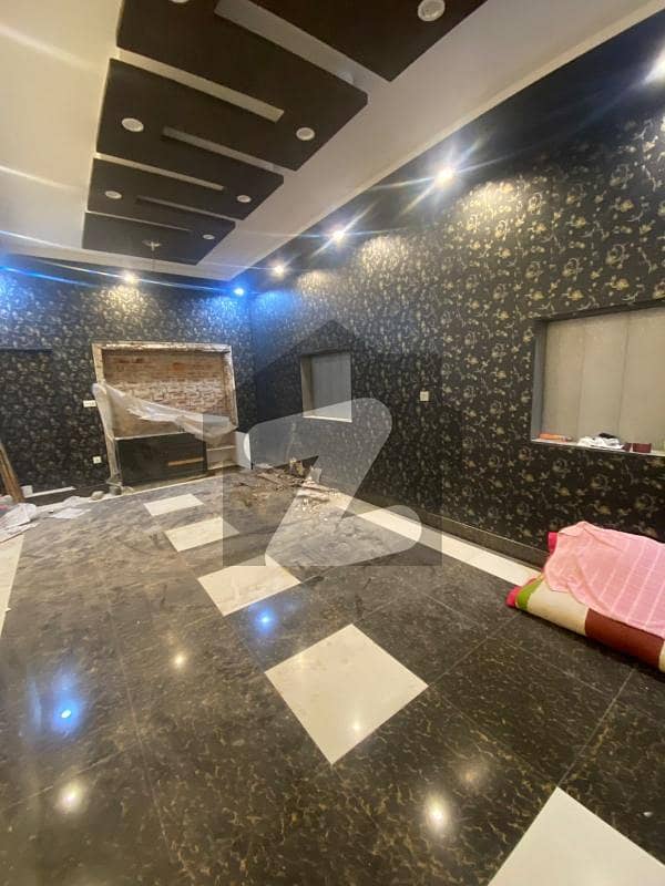 10 Marla VVIP Location 3 Story Marble Tiled House For Sale