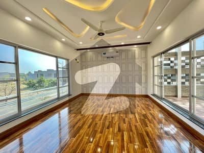 1 Kanal Upper Portion Available For Rent In Overseas A Block Bahria Town Lahore