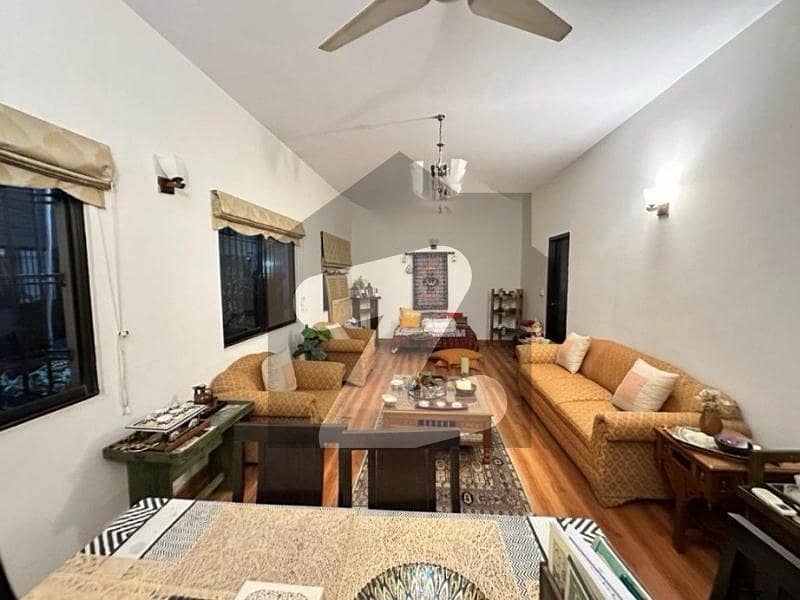 Beautiful Town House Available For Rent In Clifton Block 5 Clifton