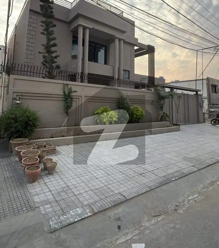 Bungalow 300 Yard For Sale Heighted Location In DHA Phase 4 Karachi