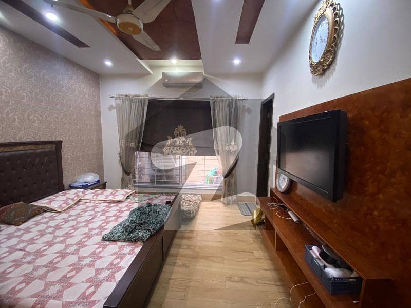 3 BED ROOMS 10 Marla INDEPENDENT UPPER Portion For Rent