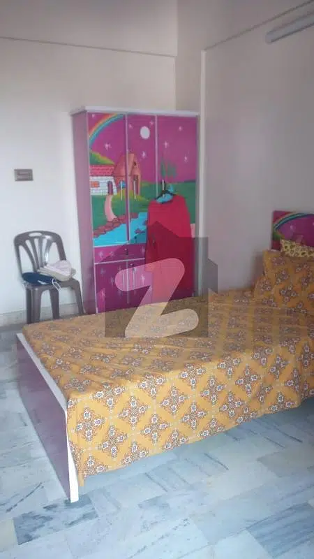 Working FEMALE ONLY Furnished Room Share Kitchen Lounge Dha Phase 7 All Utilities Included In Rent