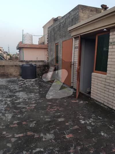 5 MARLA DOUBLE STOReY HOUSE FOR SALE IN JOHAR TOWN PHASE 1