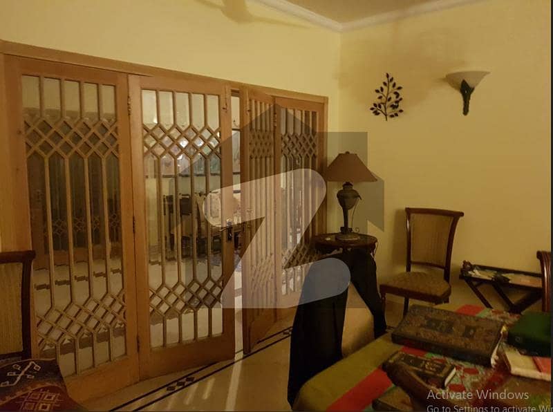 F-6 1000 Syd House Near To Margalla With Big Fort Available For Sale