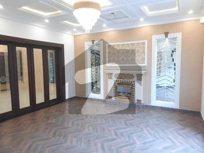 10 MARLA SPANISH DESIGN DOUBLE STOREY DOUBLE UNIT HOUSE FOR SALE IN OPF