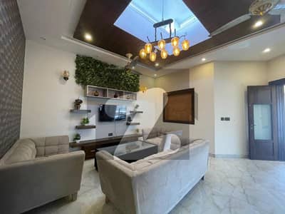10 Marla Furnished Upper Portion For Rent In Overseas A Bahria Town Lahore