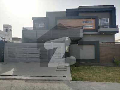 1 Kanal Beautiful Design House Available For Sale In Wapda Town Phase-1 E-Block