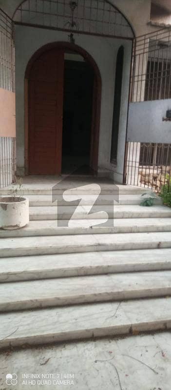 Bungalow 1000 Sq Yard In Phase 2 For Sale