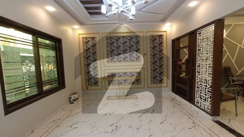 Prime Location Flat For sale In Beautiful Mehmoodabad Number 2