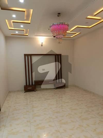 ریوینیو سوسائٹی لاہور میں 2 کمروں کا 1 کنال مکان 65.0 ہزار میں کرایہ پر دستیاب ہے۔