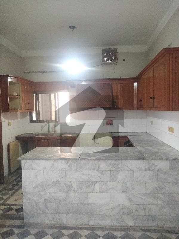 10Marla upper portion available for rent