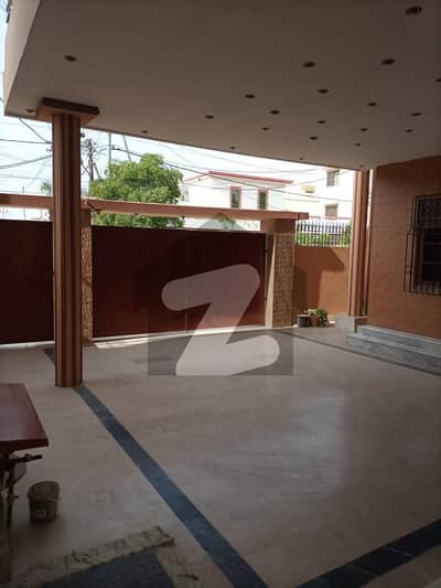 PORTION AVAILABLE FOR RENT 400 sqyard ground floor