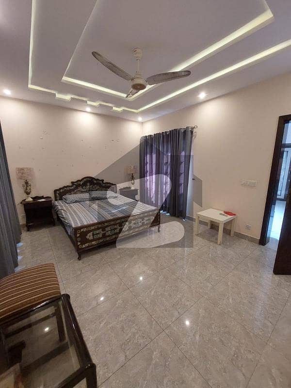 ڈیوائن گارڈنز لاہور میں 2 کمروں کا 10 مرلہ بالائی پورشن 65.0 ہزار میں کرایہ پر دستیاب ہے۔