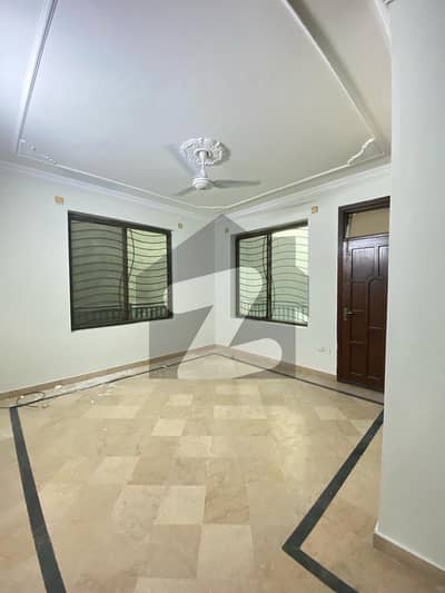 9 MARLA DOUBLE STOREY HOUSE FOR RENT