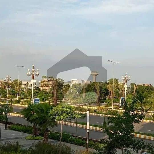 5 Marla Plot For Sale With 2.5 Year Instalment Plan In 
Dream Gardens
 2 Lahore.