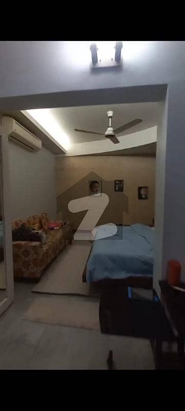 گلشنِ اقبال گلشنِ اقبال ٹاؤن,کراچی میں 8 کمروں کا 16 مرلہ مکان 2.3 لاکھ میں کرایہ پر دستیاب ہے۔