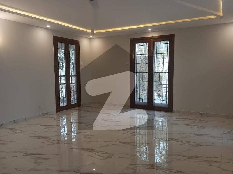 ای ۔ 7 اسلام آباد میں 5 کمروں کا 2 کنال مکان 12.0 لاکھ میں کرایہ پر دستیاب ہے۔