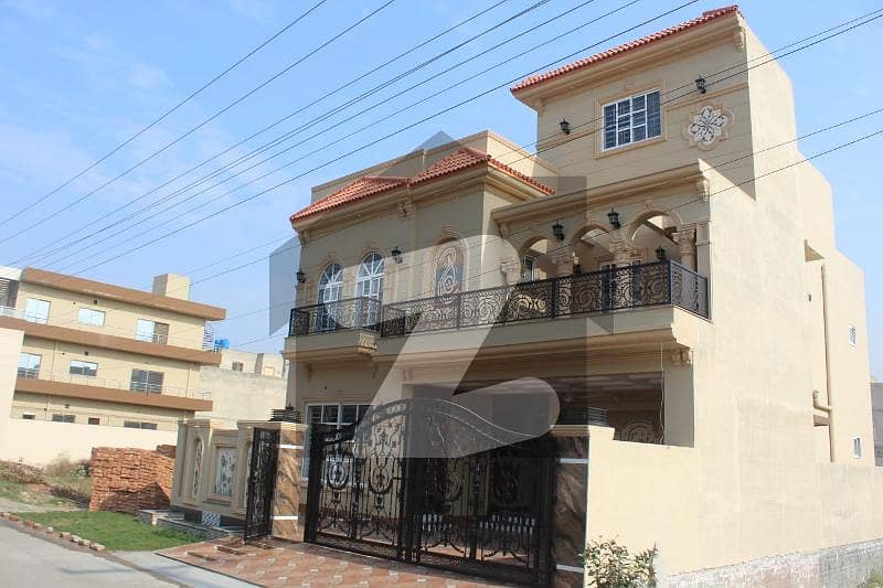10 Marla Residential House For Sale At A Very Reasonable Price In LDA Lahore