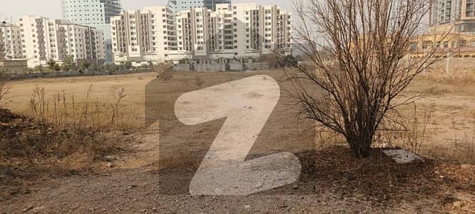 Your Dream Awaits! 5 Kanal Developed Possession Farmhouse Plot for Sale in Block B, Gulberg Greens, Islamabad!