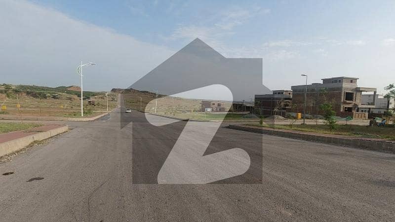 Kanal Plot For Sale Bahria Town Rawalpindi (Islamabad)Phase 8 Sector F 5 Near To Possession