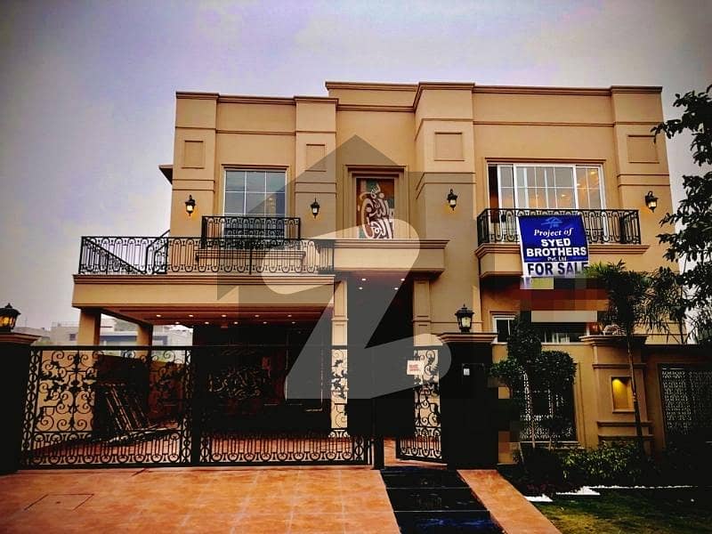 1 Kanal New House Available For Sale 5 Beds