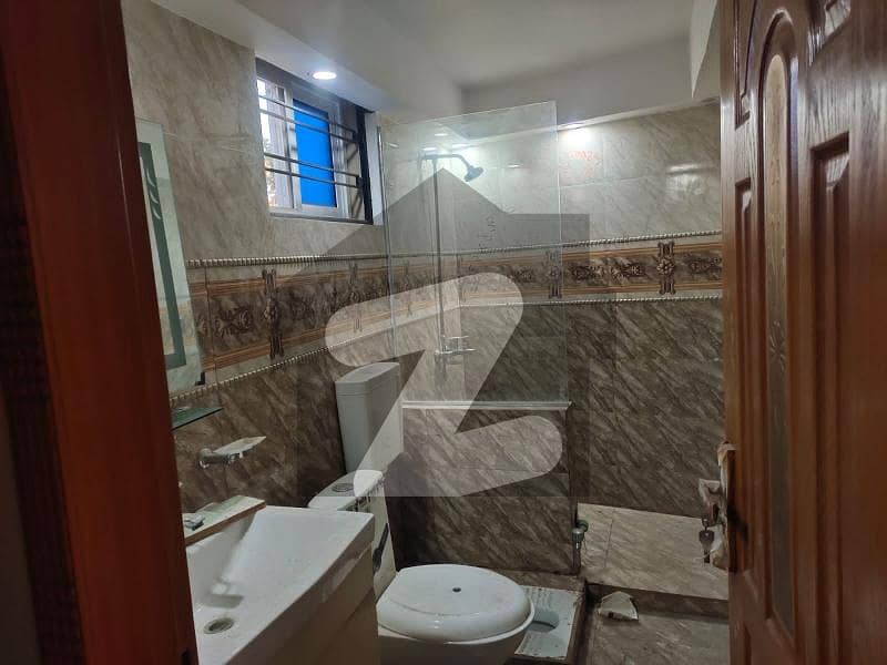 ایل ڈی اے ایوینیو ۔ بلاک جی ایل ڈی اے ایوینیو,لاہور میں 6 کمروں کا 10 مرلہ مکان 90.0 ہزار میں کرایہ پر دستیاب ہے۔