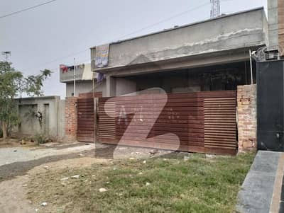 1 KANAL PERFECT LOCATION FACING PARK GREY STRUCTURE HOUSE AVAILABLE FOR SALE IN LDA AVENUE - BLOCK D