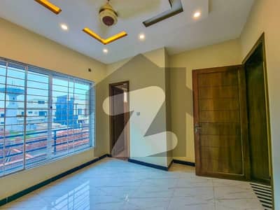 10 Marla Upper Portion Available For Rent Bahria Town Phase 2